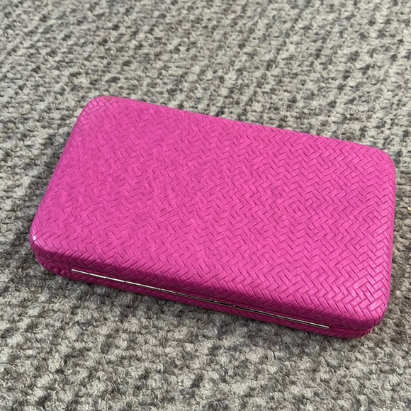 Accessories - Cute clasp wallet